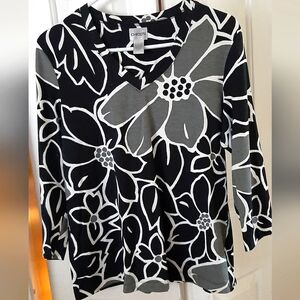 Chico's Black, White & Grey L/S V-Neck